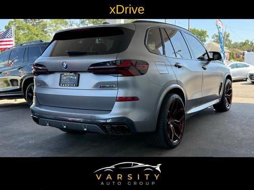 2024 BMW X5 M60i