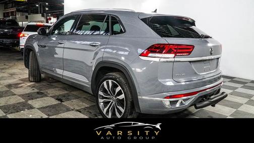 2022 Volkswagen Atlas Cross Sport 3.6L V6 SEL Premium R-Line