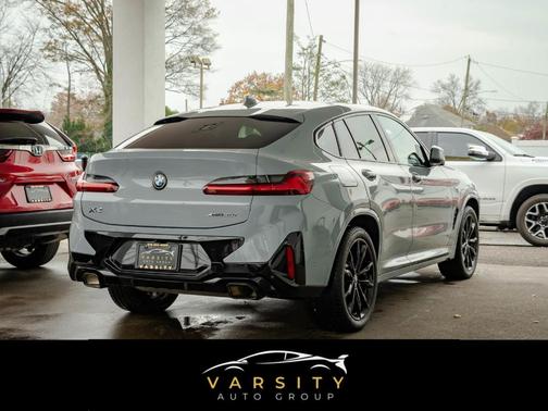 2023 BMW X4 xDrive30i