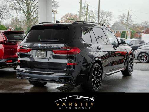 2022 BMW X7 xDrive40i