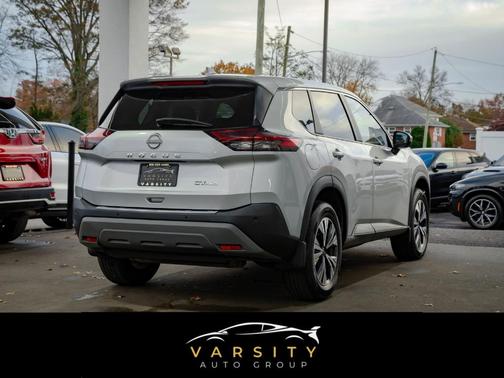 2022 Nissan Rogue SV