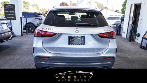 2022 Mercedes-Benz GLA 250 Base 4MATIC