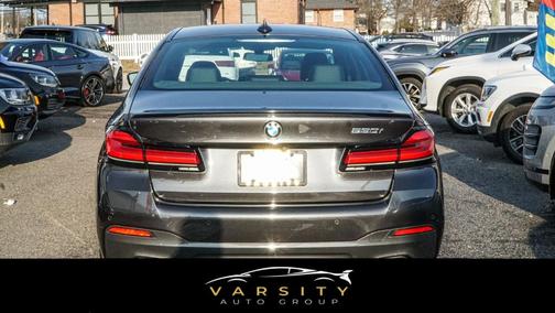 2021 BMW 530 i