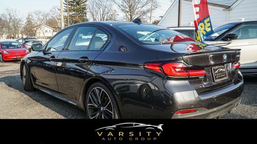 2021 BMW 530 i