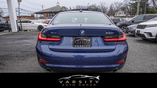 2022 BMW 330 i xDrive