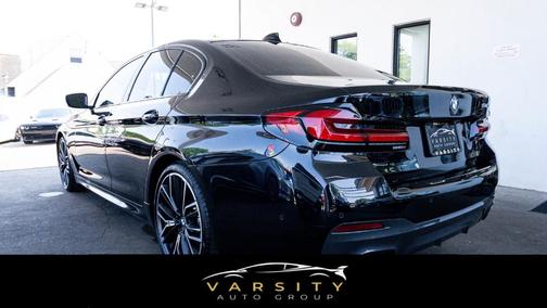 2022 BMW 530 i
