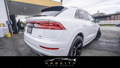 2022 Audi Q8 55 Premium