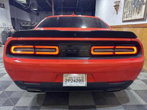 2022 Dodge Challenger SXT