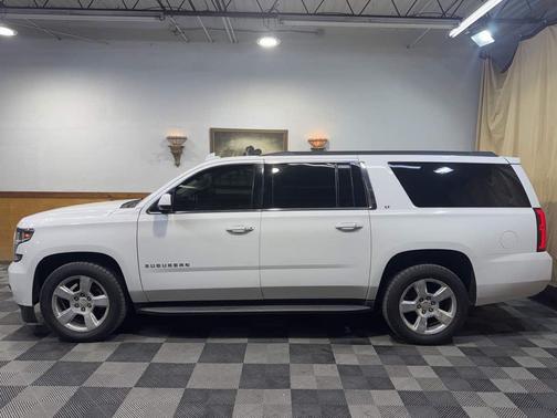 2016 Chevrolet Suburban LT