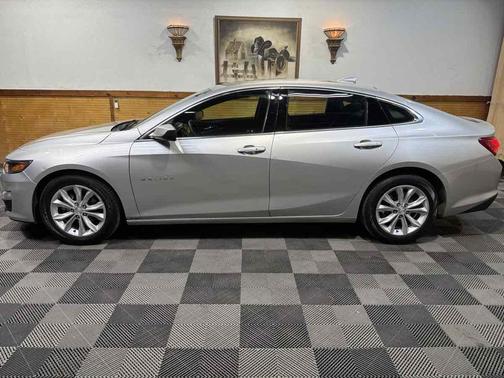 2022 Chevrolet Malibu FWD LT