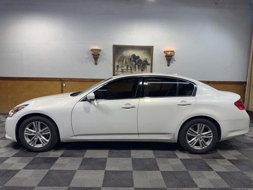 2011 INFINITI G37 Journey