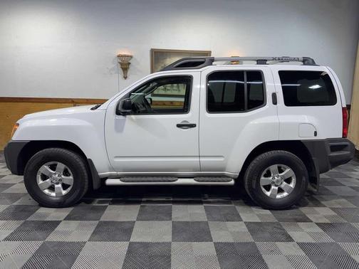 2010 Nissan Xterra S