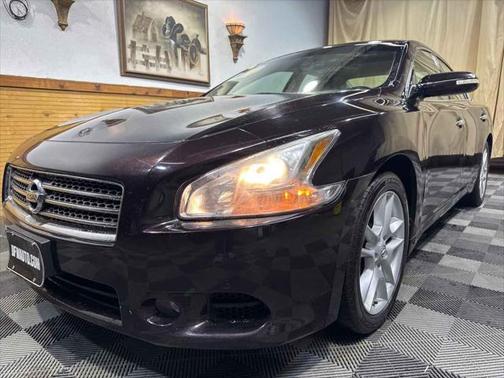 2010 Nissan Maxima SV