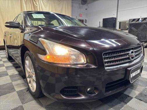 2010 Nissan Maxima SV