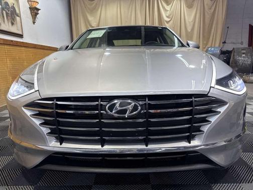 2021 Hyundai SONATA SE