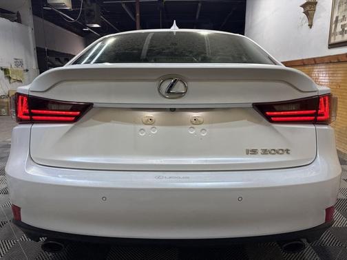 2016 Lexus IS 200t Base