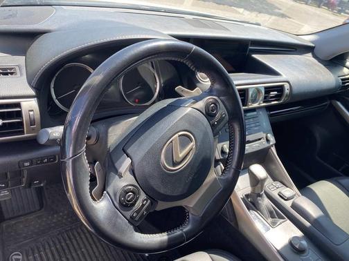 2016 Lexus IS 200t Base