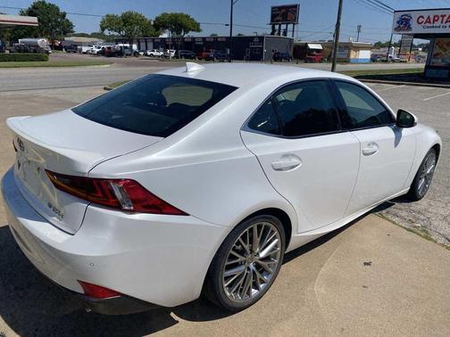 2016 Lexus IS 200t Base
