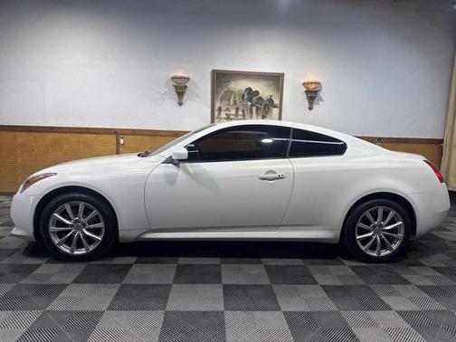 2013 INFINITI G37x Base