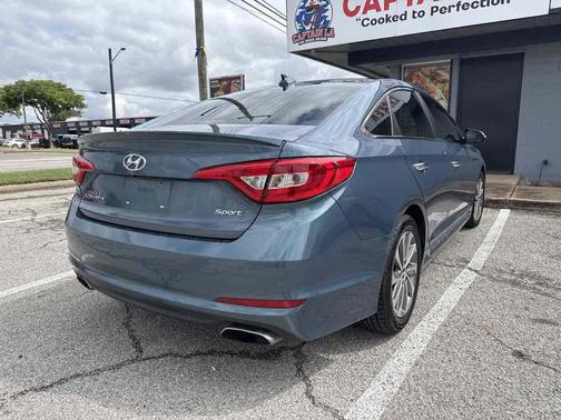 2016 Hyundai SONATA Sport