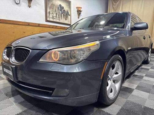 2008 BMW 528 528i