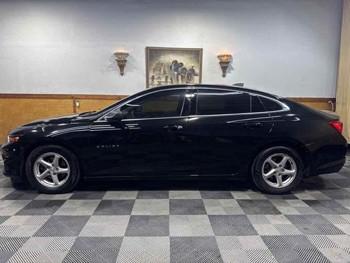 2017 Chevrolet Malibu 1LS