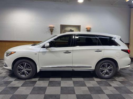 2016 INFINITI QX60 Base