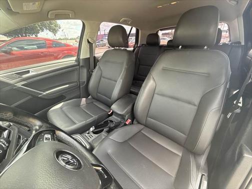 2015 Volkswagen Golf Auto TSI S