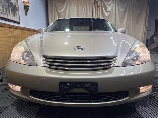 2004 Lexus ES 330 Base