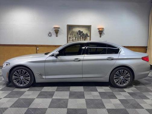 2018 BMW 530 530i