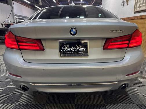 2018 BMW 530 530i