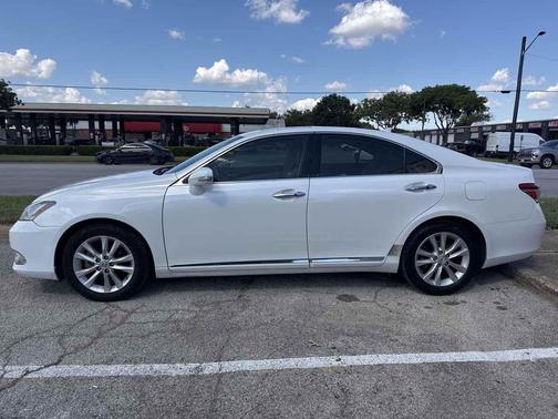 2011 Lexus ES 350 Base