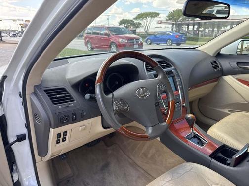 2011 Lexus ES 350 Base