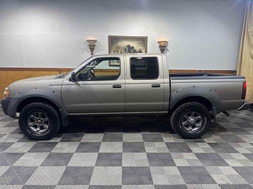 2003 Nissan Frontier XE Crew Cab