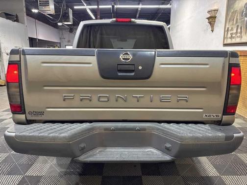 2003 Nissan Frontier XE Crew Cab