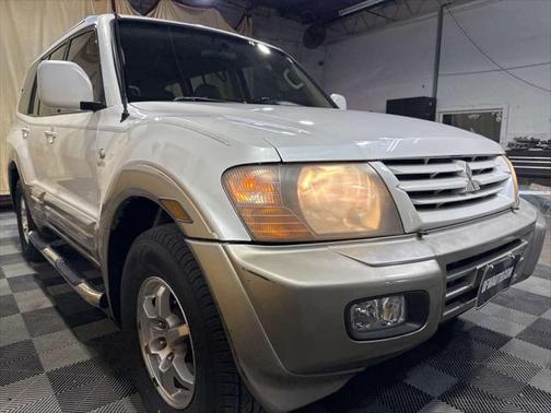 2002 Mitsubishi Montero Limited