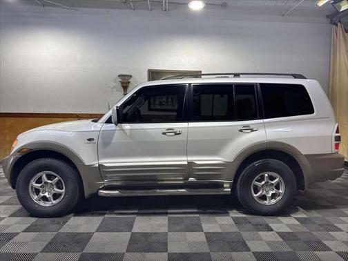 2002 Mitsubishi Montero Limited