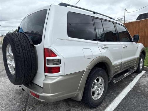 2002 Mitsubishi Montero Limited