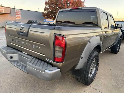 2002 Nissan Frontier XE Crew Cab