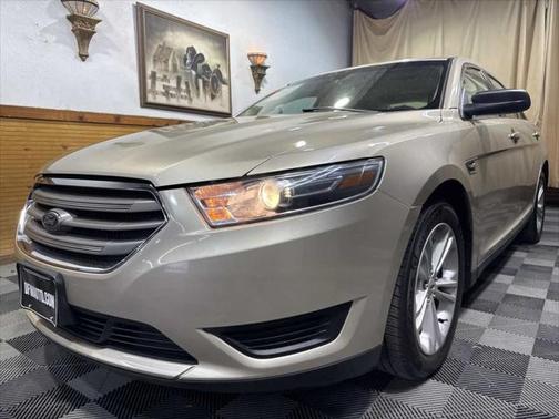 2018 Ford Taurus SE