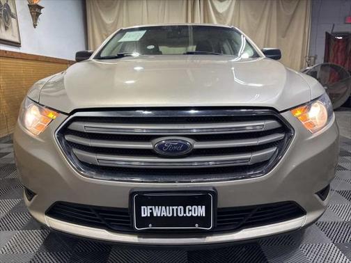 2018 Ford Taurus SE