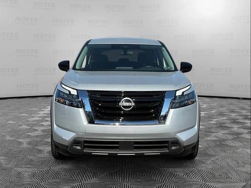 2024 Nissan Pathfinder S 4WD
