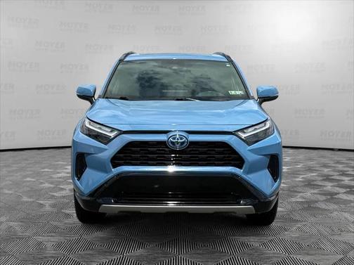 2022 Toyota RAV4 Hybrid SE