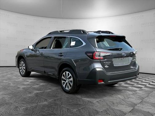 2025 Subaru Outback Base