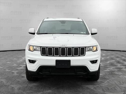 2019 Jeep Grand Cherokee Laredo