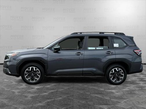 2025 Subaru Forester Base