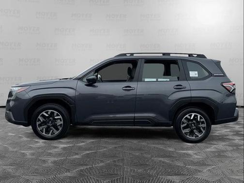 2025 Subaru Forester Base