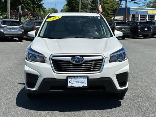 Crystal White Pearl 2020 Subaru Forester Premium
