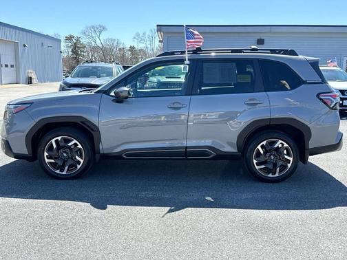 Riverrock Green 2025 Subaru Forester Limited