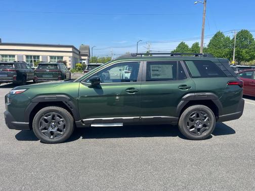 Deep Emerald Green 2026 Subaru Outback Premium